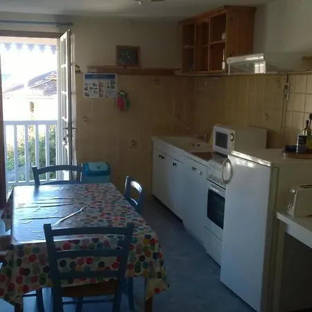 Isatis Appartement Bagnères-de-Bigorre Buitenkant foto