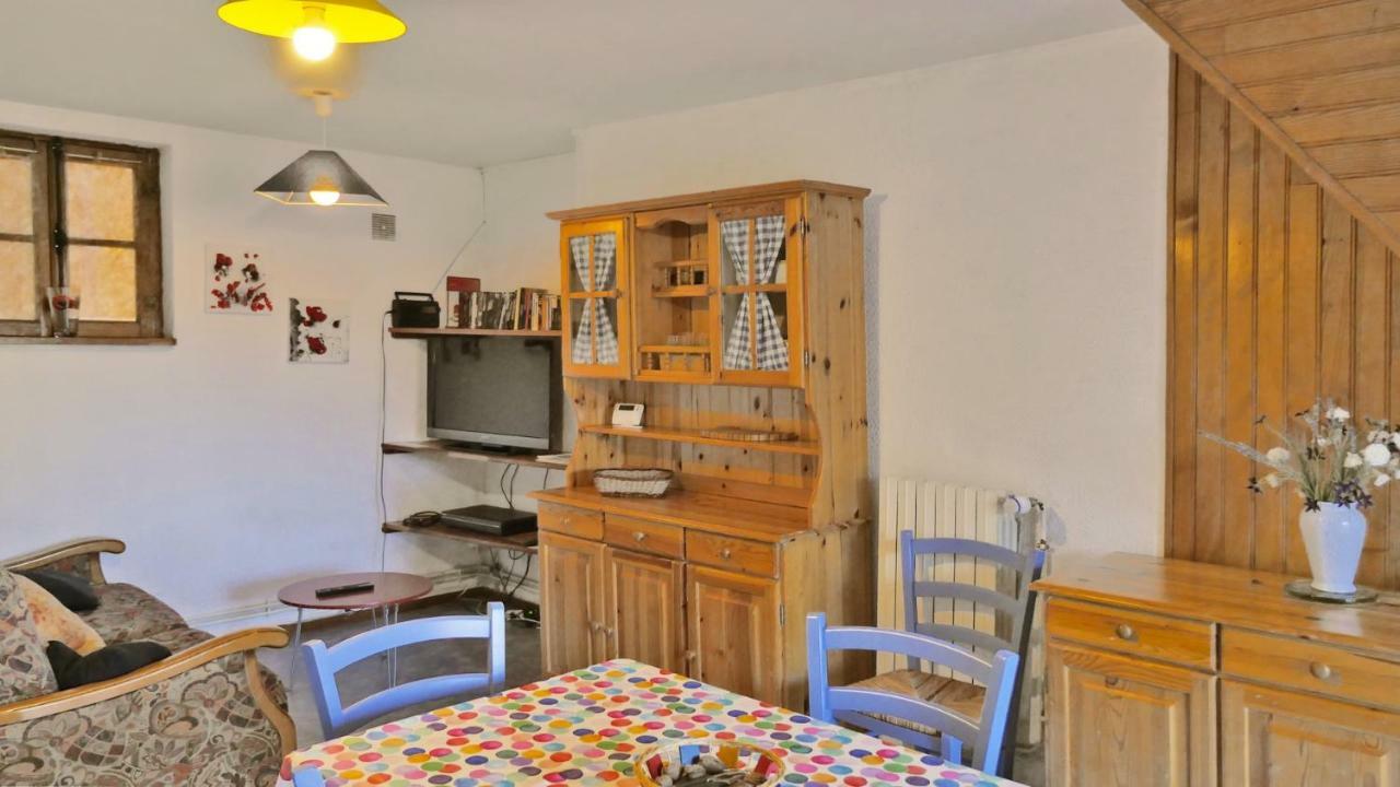 Isatis Apartment